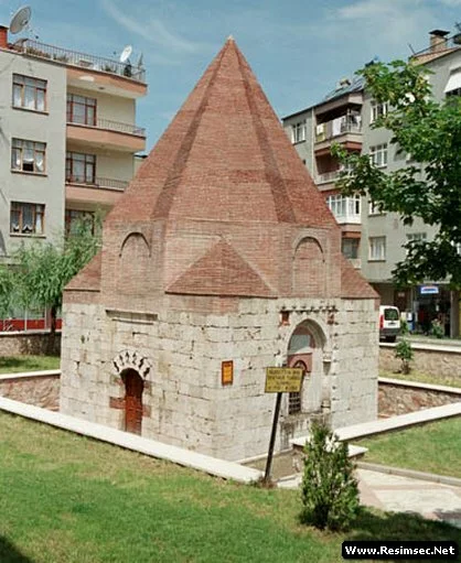 sentimur turbesi